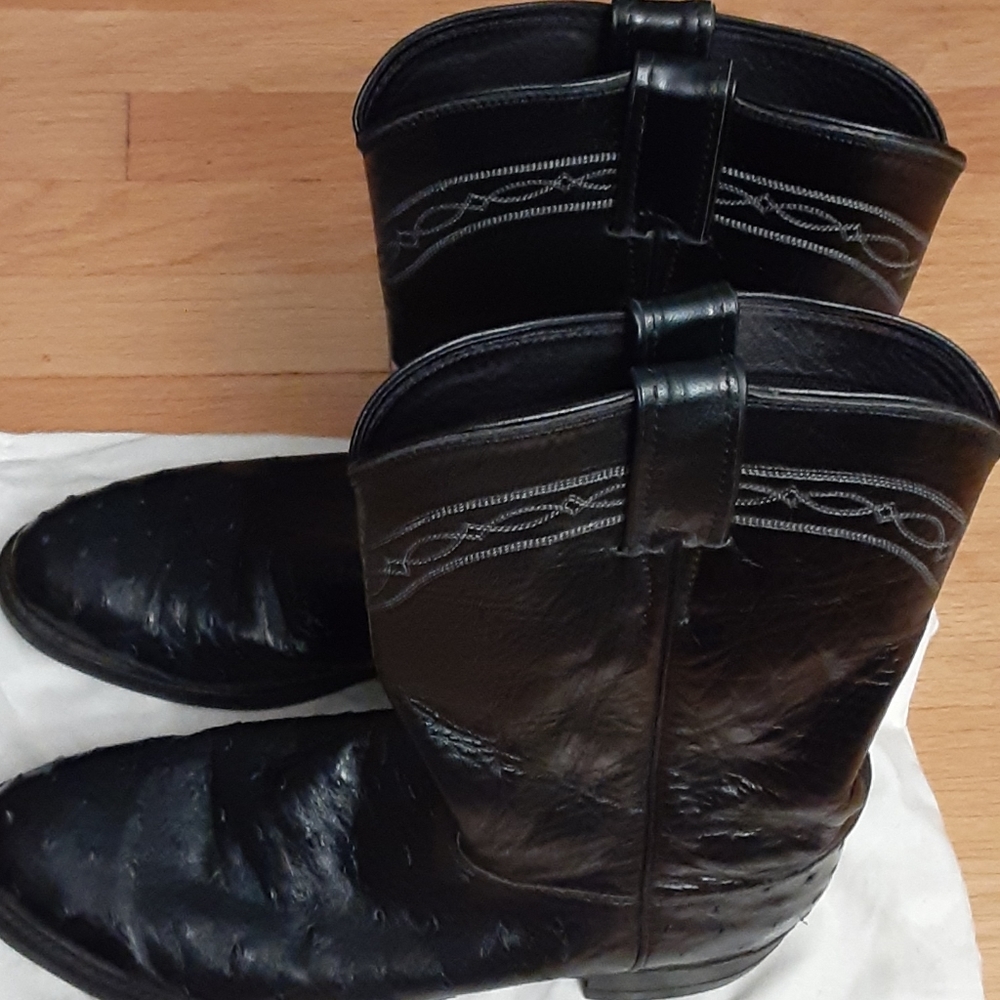 Ostrich Cowboy boot